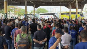 Trabalhadores e trabalhadoras da Saneago lotam o CEPAL, no Setor Sul de Goiânia, em assembleia geral do STIUEG em 8 de setembro de 2026